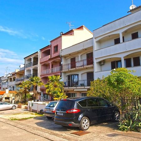 Apartments Dubravka 1315 Врсар Экстерьер фото