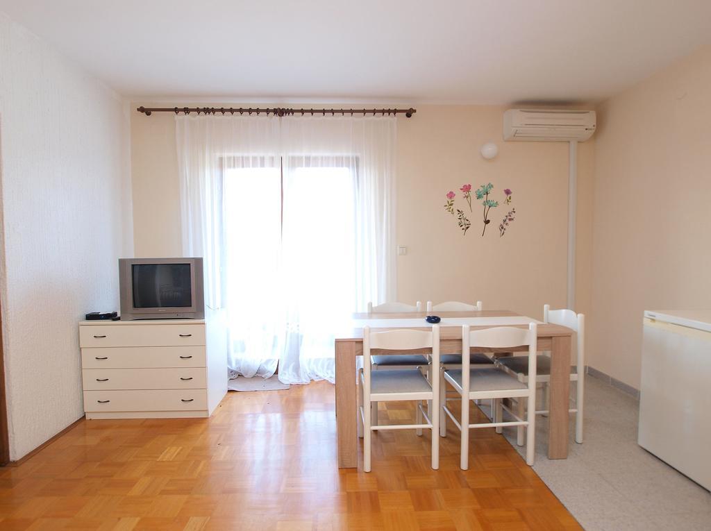 Apartments Dubravka 1315 Врсар Экстерьер фото