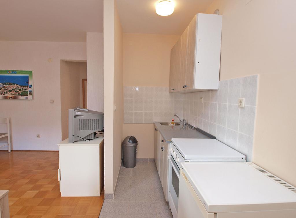 Apartments Dubravka 1315 Врсар Экстерьер фото